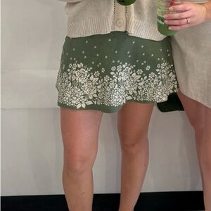Abercrombie & Fitch Olive Floral Skort